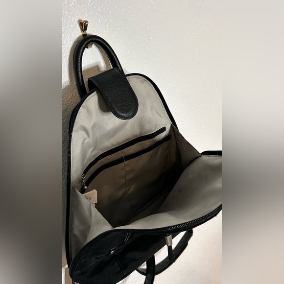Baggallini Metro Black Backpack main image 6